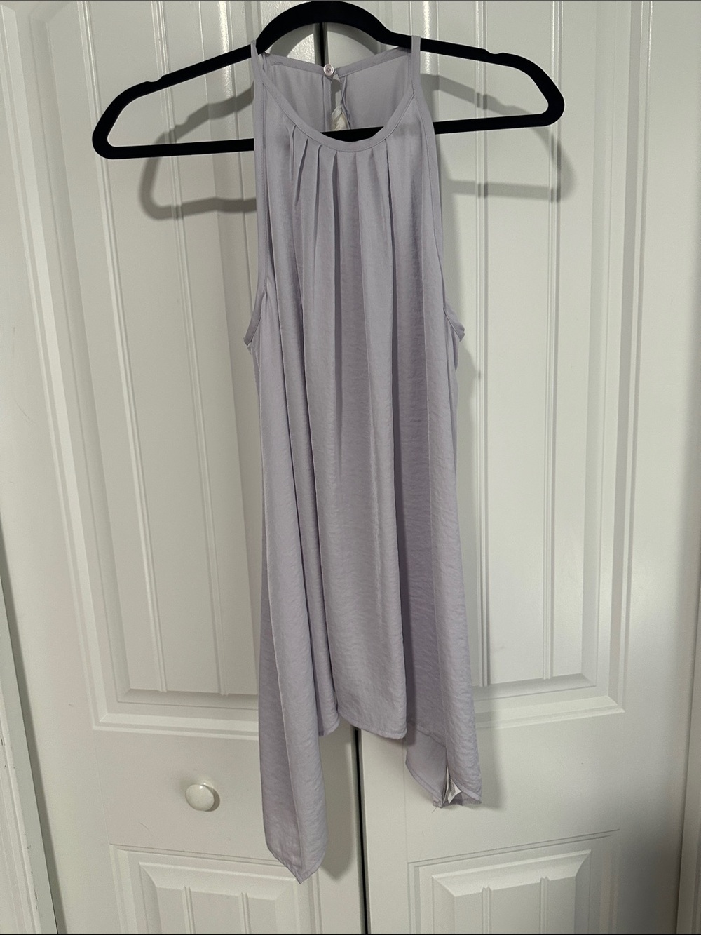 Michael Kors Sleeveless Halter U shaped hem top in Light Lavender